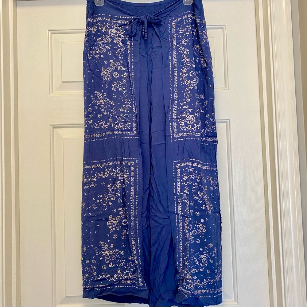 Soft Surroundings Blue Floral Maxi Skant, size M